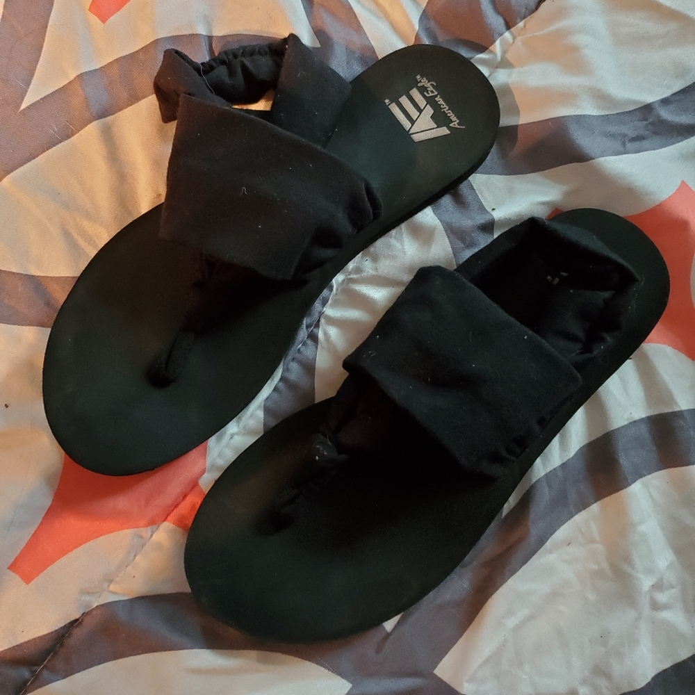 American eagle sandals